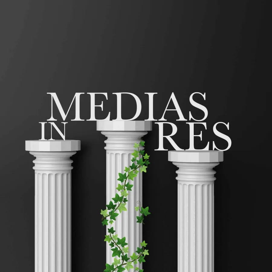 In media res