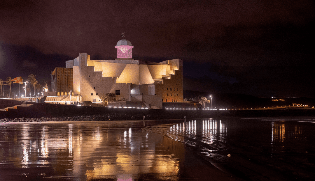 Imagen noticia - El Auditorio Alfredo Kraus y el Teatro Pérez Galdós se iluminan de rosa por el Día Mundial Contra el Cáncer de Mama