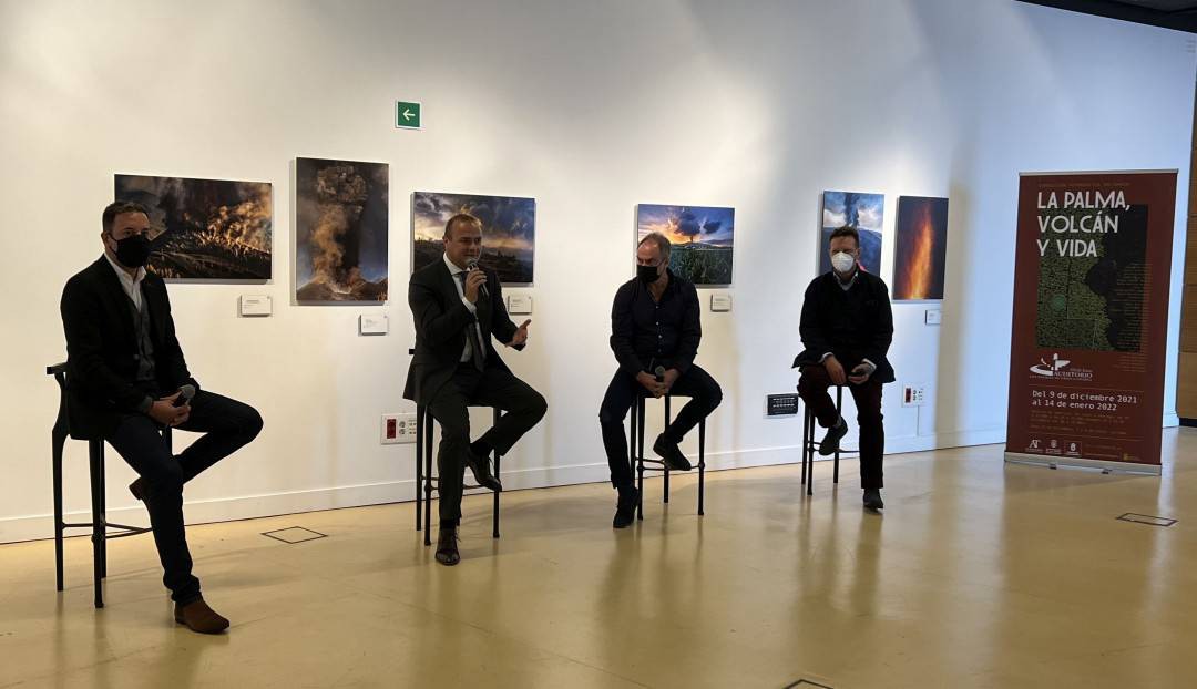 Imagen noticia - ‘La Palma, volcán y vida’ es la muestra fotográfica que puede visitarse en el Auditorio Alfredo Kraus